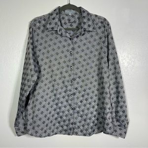 Foxcroft. Wrinkle Free, Long Sleeve Button Down Shirt. Size 16. Good used cond!